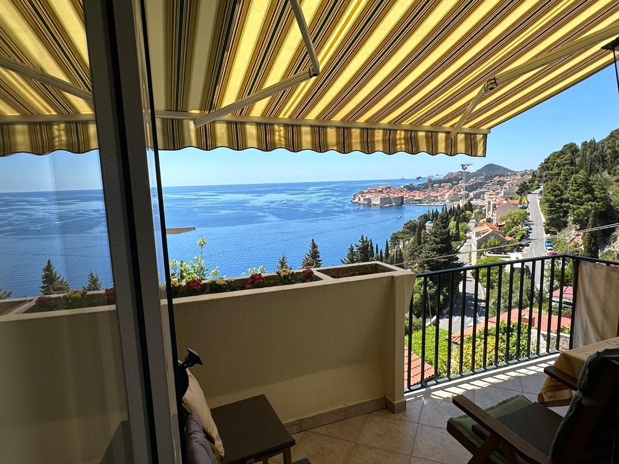Apartment Golden Creek Magic View ドゥブロブニク エクステリア 写真